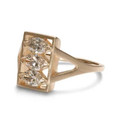 Discount Betsy & Iya Claro ring