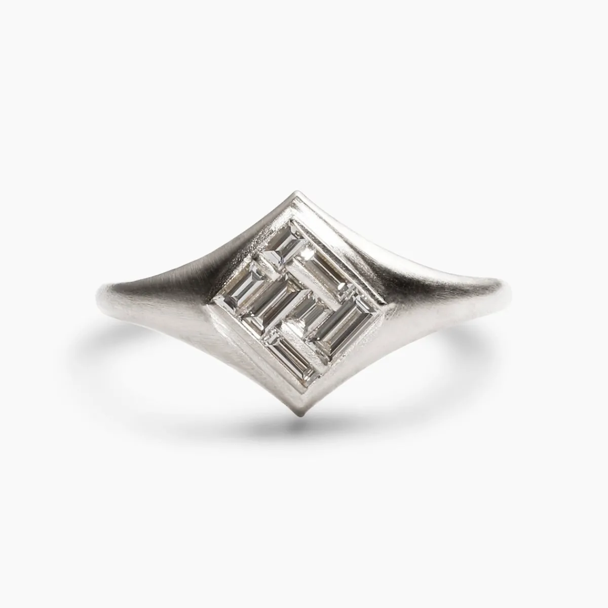Hot Betsy & Iya Elicio ring