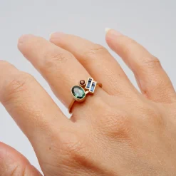 Best Betsy & Iya Laetus ring - Teal Sapphire