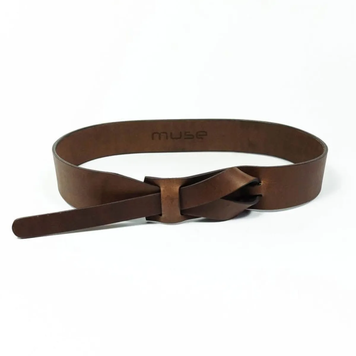 Best Betsy & Iya Muse 1.5 Inch Buckleless Leather Belt