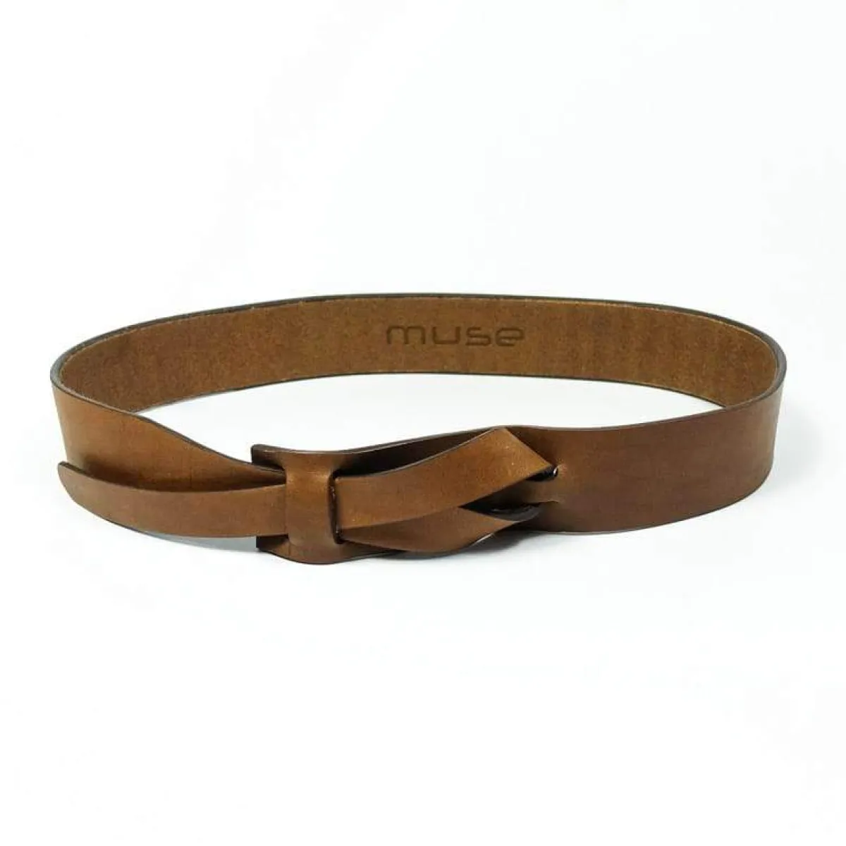 Best Betsy & Iya Muse 1.5 Inch Buckleless Leather Belt