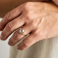 Fashion Betsy & Iya Nubis ring