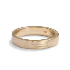 New Betsy & Iya Vitae ring