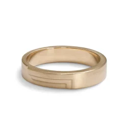 New Betsy & Iya Vitae ring
